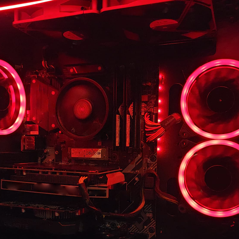 Silverback Inferno gaming PC with red LED lighting and high-performance components and advanced thermal cooling 